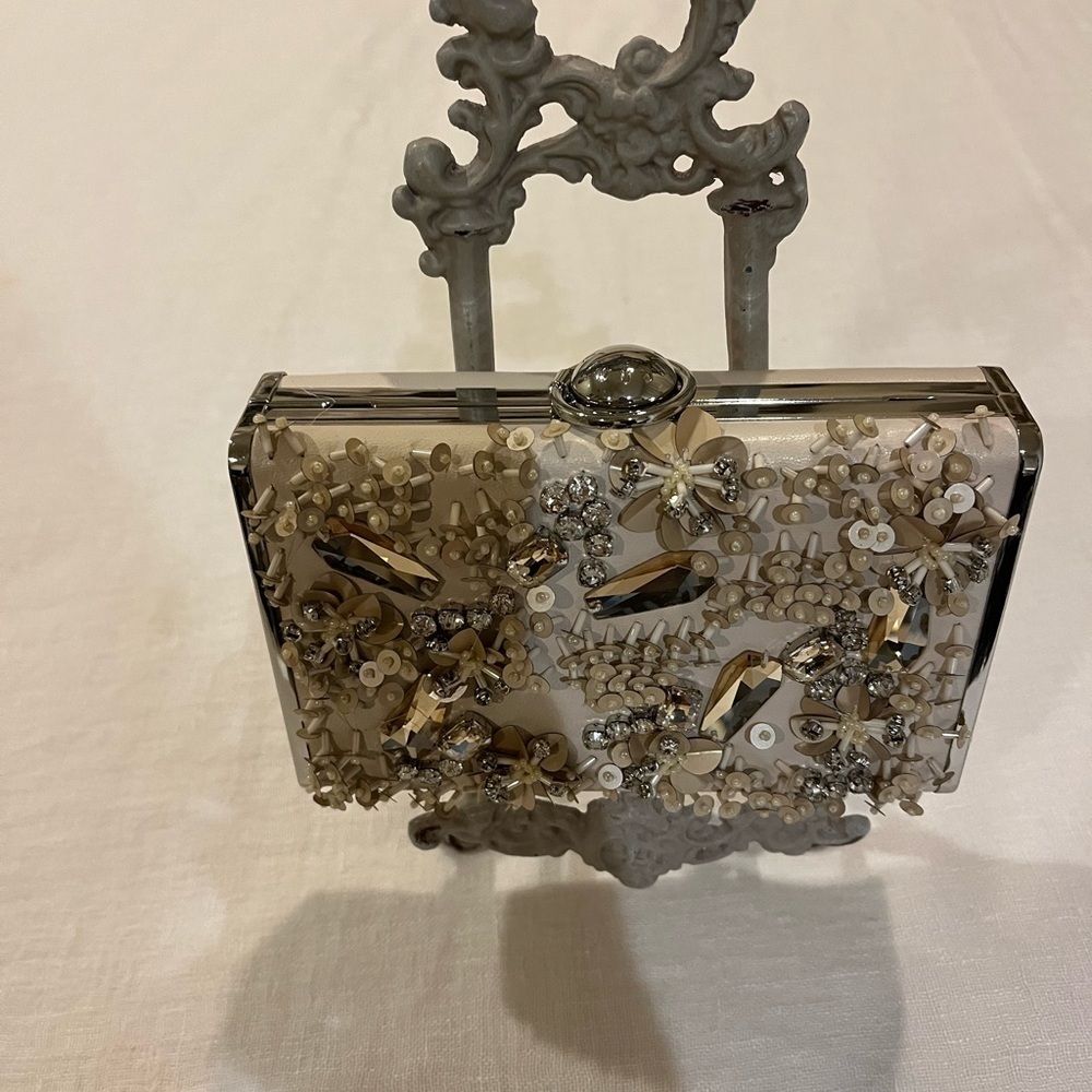 Henri Bendel clay colored embellished metallic clutch purse - Picture 3 of 11